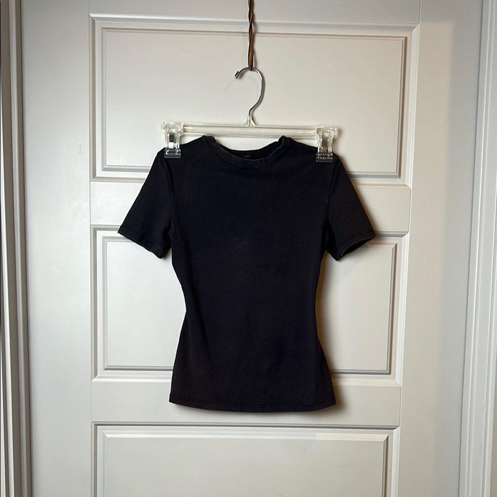 SKIMS Classic Black Women's Fitted Top